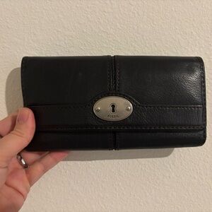 Fossil Black Leather Keyhole Clasp Wallet